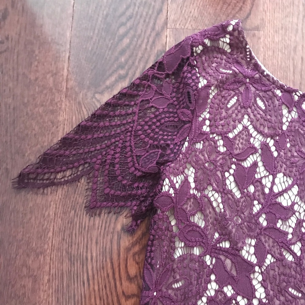 NWOT Express lace crop top - Picture 4 of 8